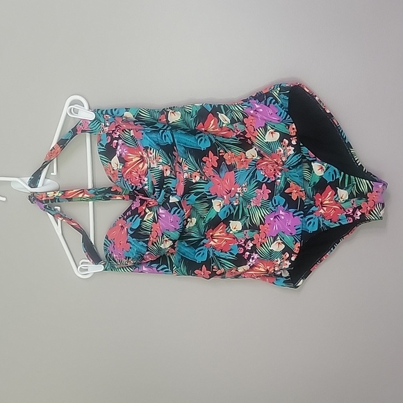 Catalina Other - Catalina Green Blue Red Flowered One Piece Swim Suit Size 3x Or 22W - 24W